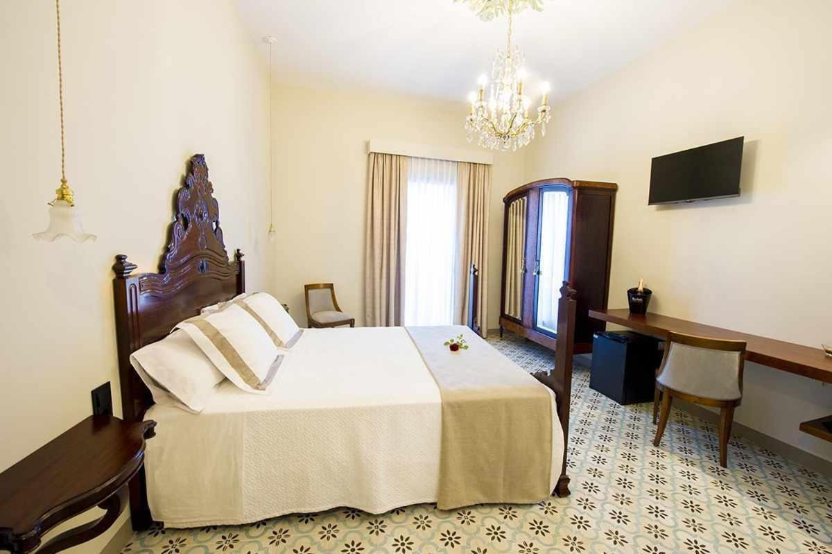 Castellvi de la Marca Bolet Casa Modernista Bed & Breakfast エクステリア 写真