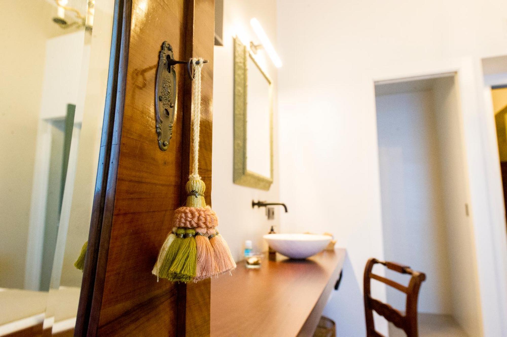 Castellvi de la Marca Bolet Casa Modernista Bed & Breakfast エクステリア 写真