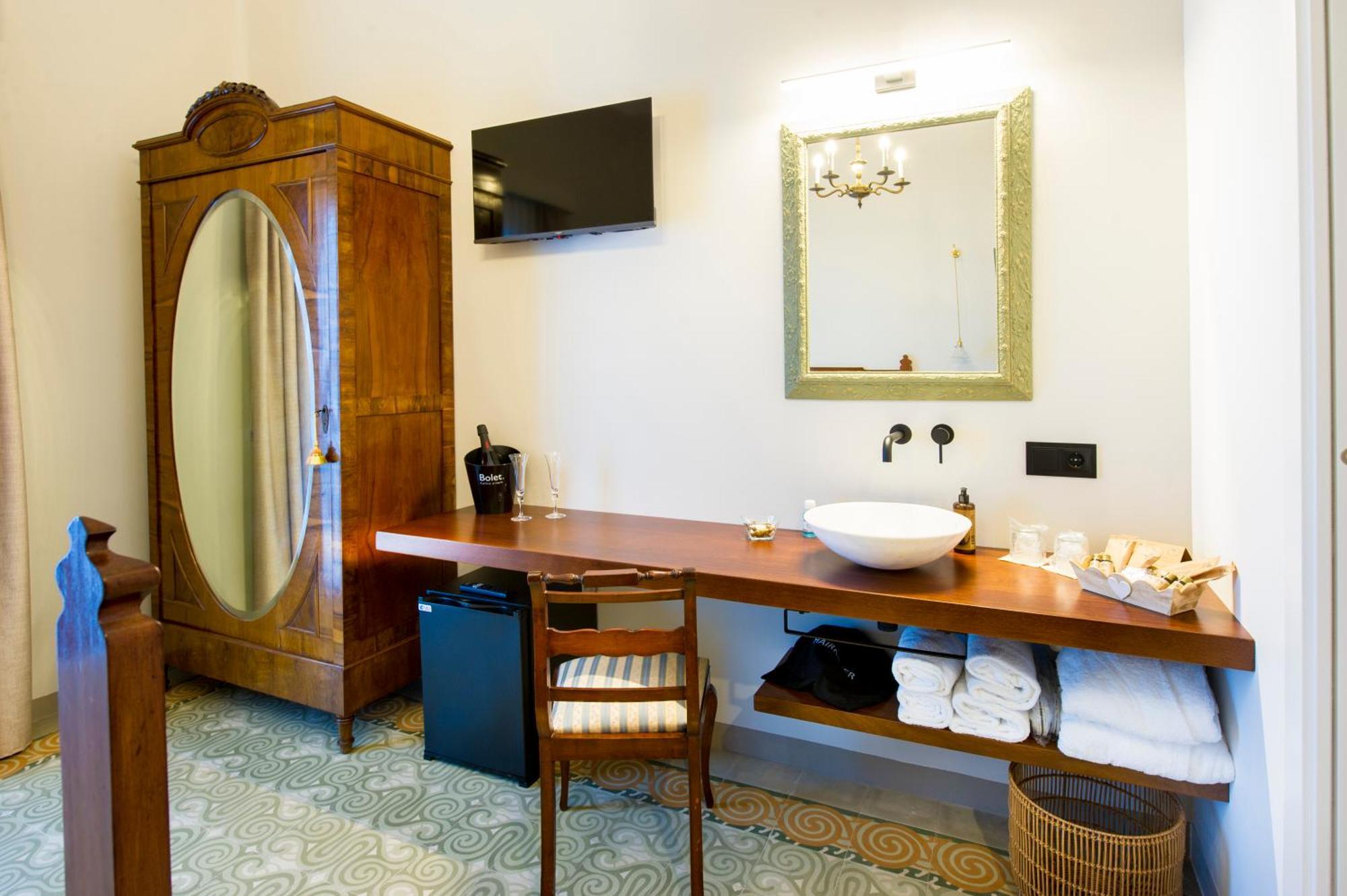 Castellvi de la Marca Bolet Casa Modernista Bed & Breakfast エクステリア 写真
