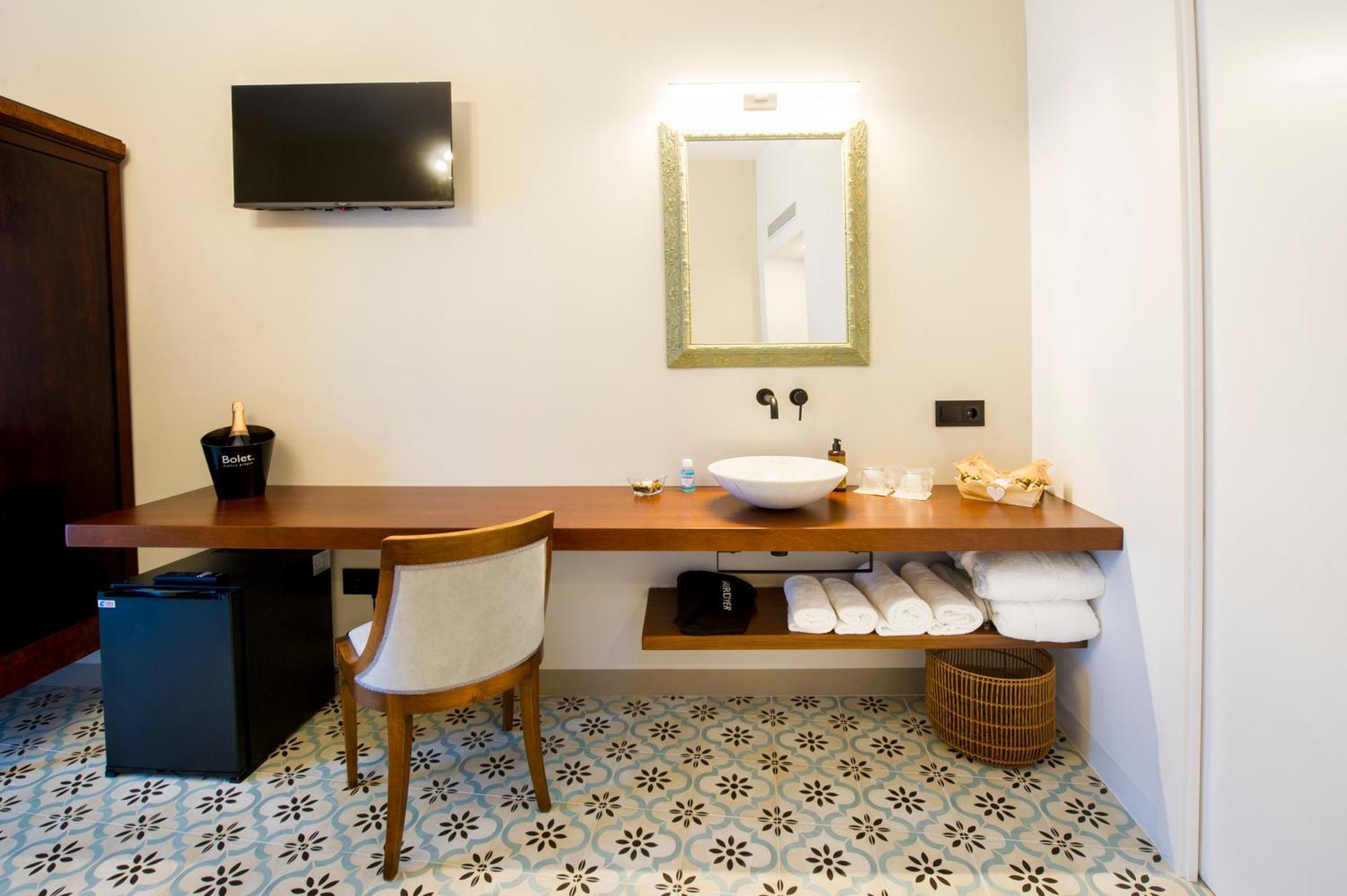 Castellvi de la Marca Bolet Casa Modernista Bed & Breakfast エクステリア 写真