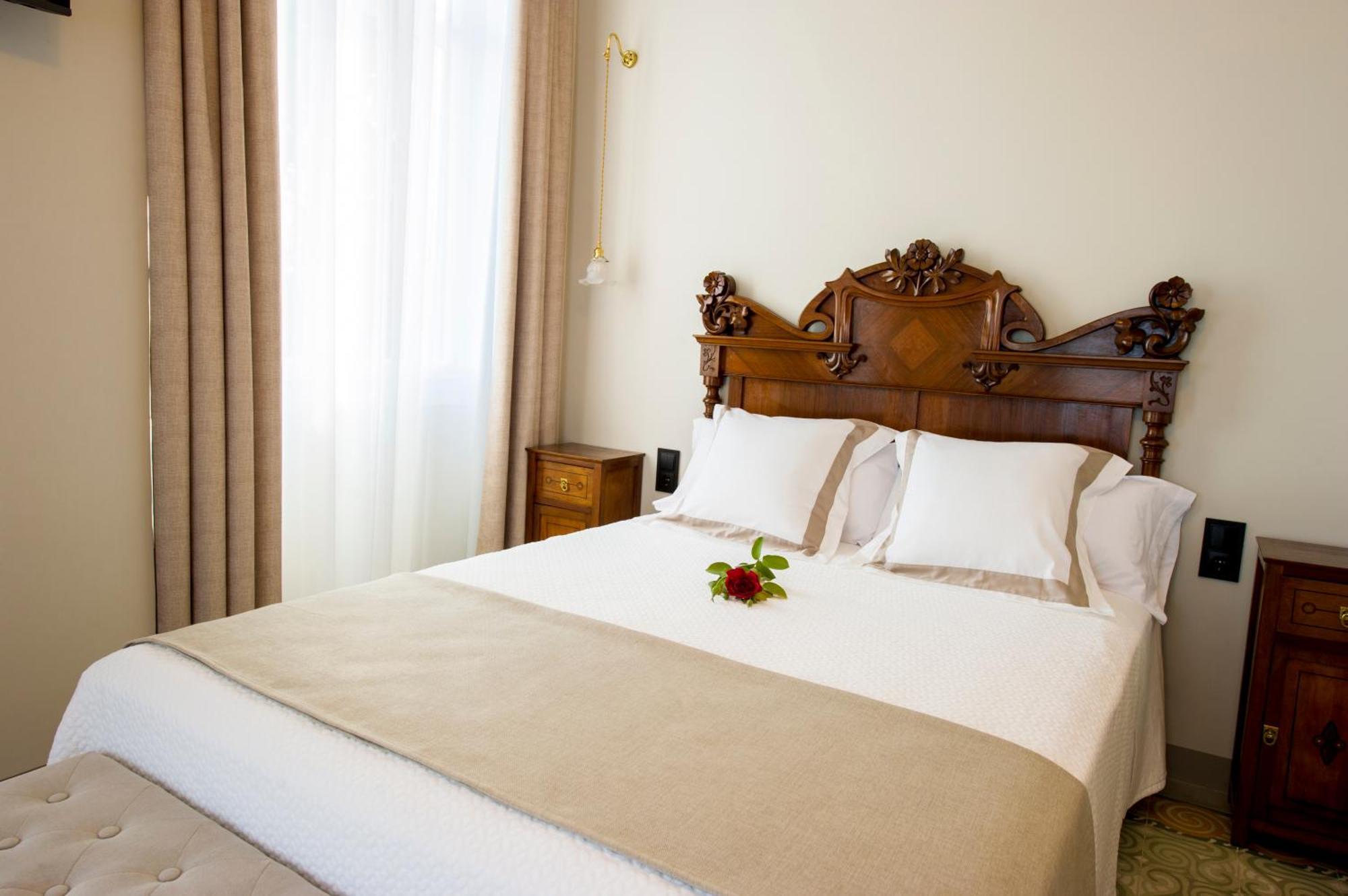 Castellvi de la Marca Bolet Casa Modernista Bed & Breakfast エクステリア 写真
