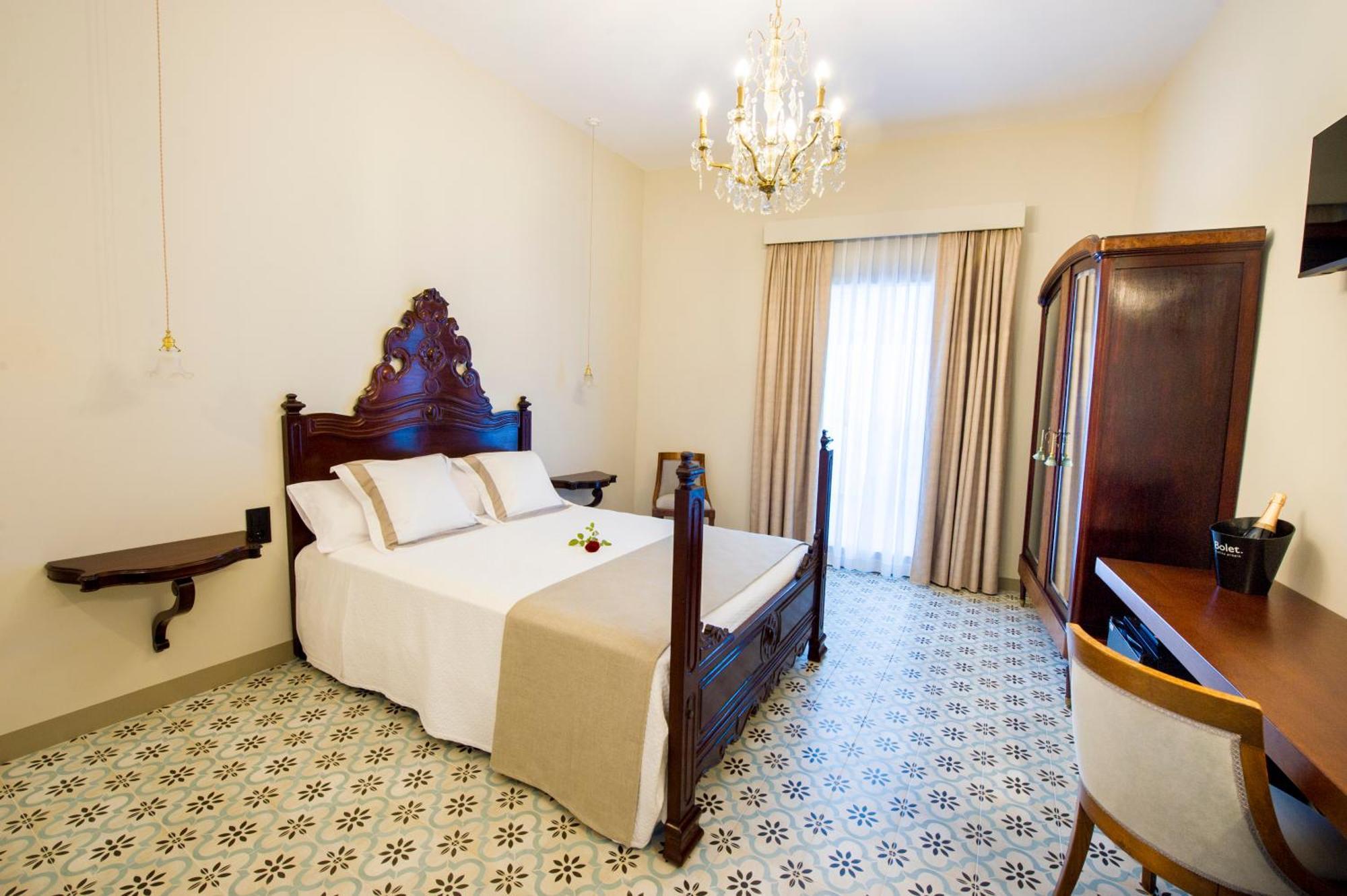 Castellvi de la Marca Bolet Casa Modernista Bed & Breakfast エクステリア 写真