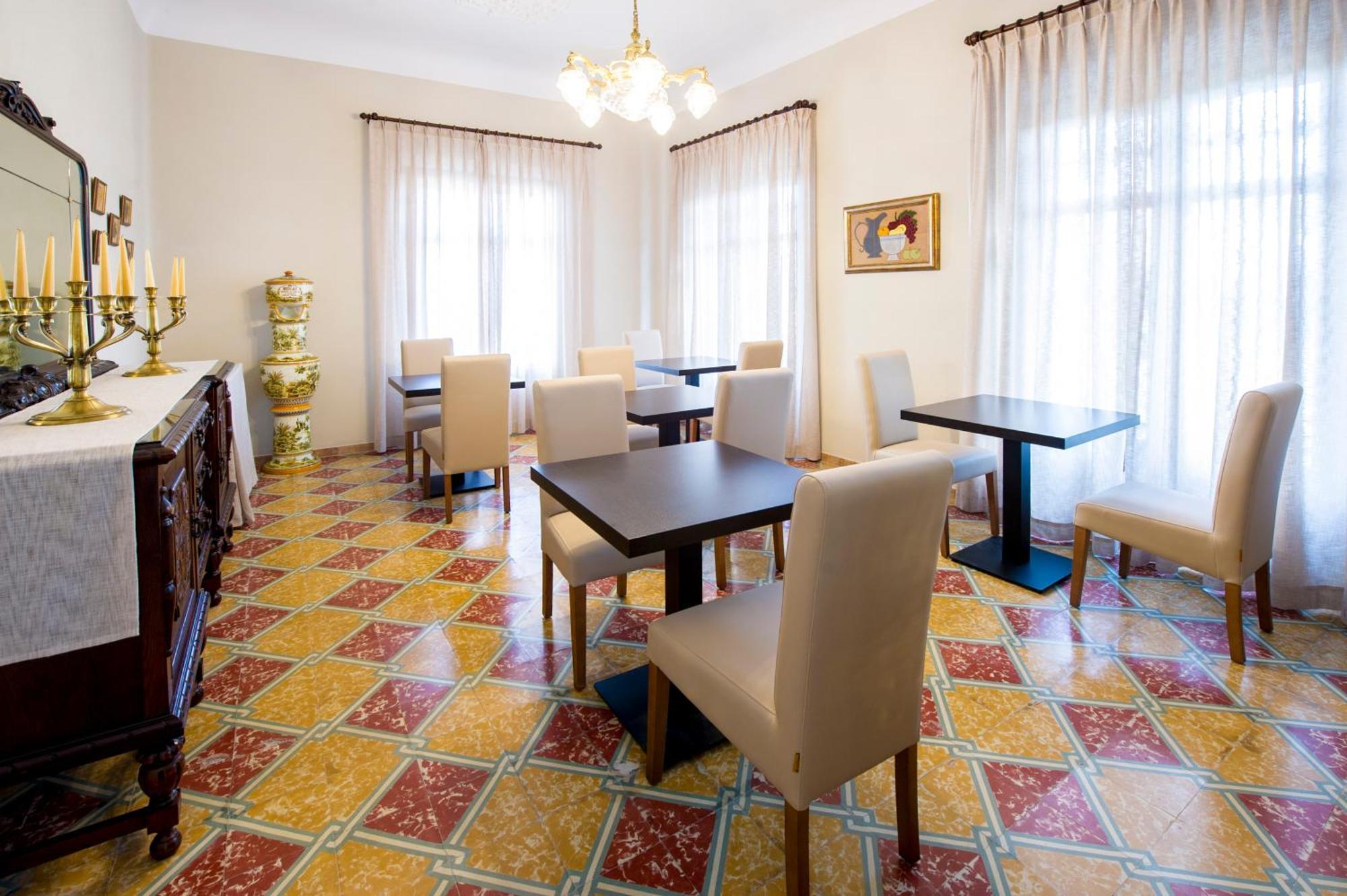 Castellvi de la Marca Bolet Casa Modernista Bed & Breakfast エクステリア 写真